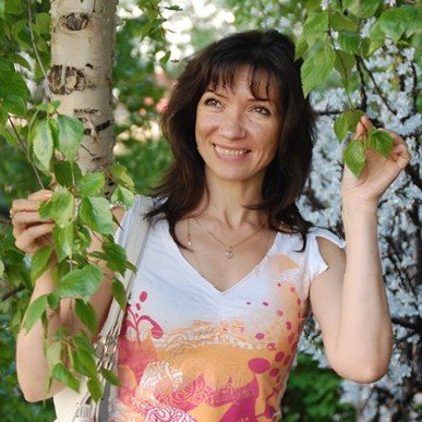 yrpoinfu's profile picture. wine adorer, social shark, mother