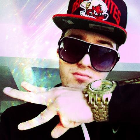 Canal no Youtube: Mc Gui Da NH, Instagram: guilhermebr18, Pagina Oficial no Facebook: Mc Gui Da NH Musicas: #Tachadadecachorra #Elasóquercurtir #Paraderecalque