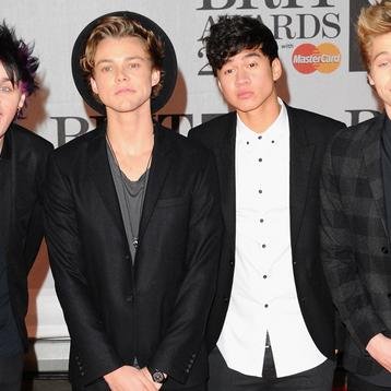 i care about these four dorks more than my life..
michael just stop whatever your doing because its cute.
5SOS PLEASE FOLLOW ME PLEASE LIKE I SWEAR ERMAGERD.