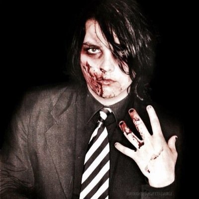 _gaygerardway's profile picture. fucking twitter wankers smh