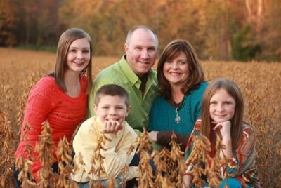I still believe in the Old Fashion Way, Just a Sinner Saved By Grace! Husband to Cheryl, Father to Haley, Harrison & Sarah. Pastor Kimesville Rd Baptist Church