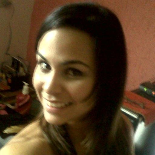 Lcda en Educacion Fisica, Entrenadora personal, Karatek, amante del deporte, madre de dos hermosos, enamorada de la vida y de Douglas Fuenmayor.