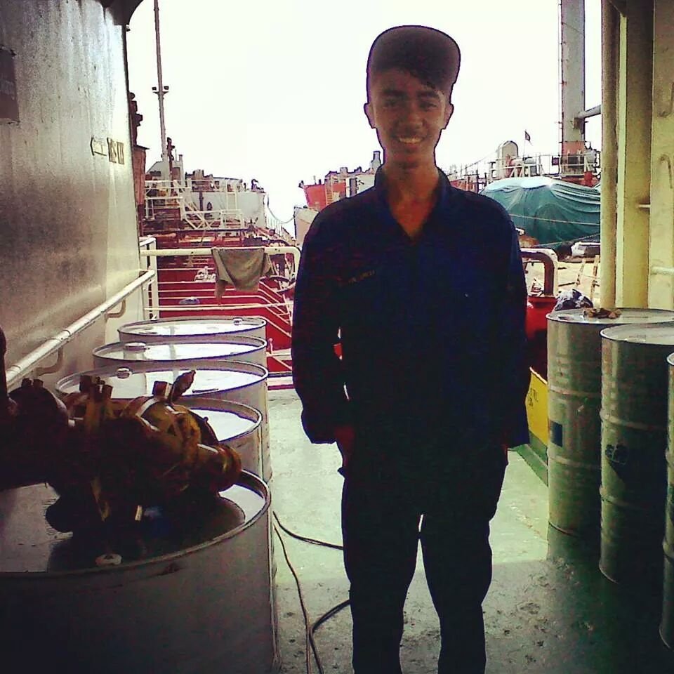 ErwinBMMC's profile picture. Lagi berjuang mendapatkan yang namanya kebebasan