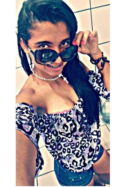 Que Deus me proteja de gente má, cruel, invejosa. Mas, principalmente, de gente sem graça, sem sal e sem loucura.
