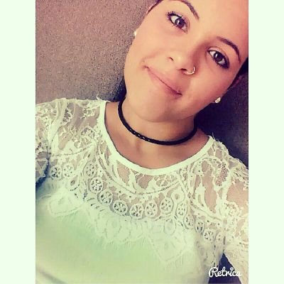 No estes triste por algo que no merese la pena.