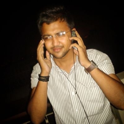 CA Student#funny #lovin #smart #angry #frndly #frnkly #karzzyy #musiclover #LOVING CAR..