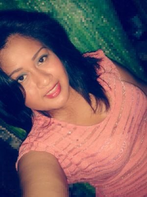 Estoy enamorda♥
soy feliz siendo kien soy
sigueme & te sigo ★