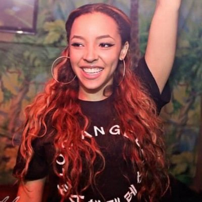 Hi! I'm Tinashe (Tee-NAH-shay) Singer/songwriter/dancer/actress/director/creator of LOVE &ART :) P.S. I'm obsessed with the word 'turn up' ||Single/Bi||