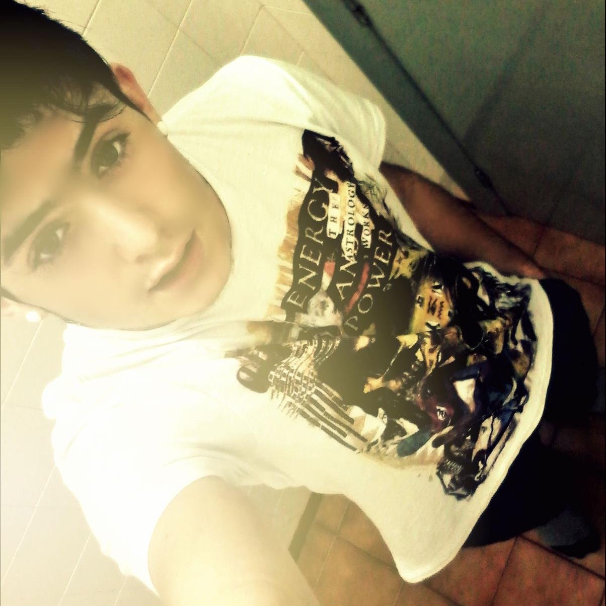tenho 17 anos ;m
@ClubeFollowback
