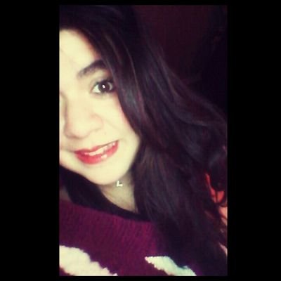 Soñadora, Amante de La Naturaleza, Sonriente, Coqueta Aveces, Duelce , Enojo Como yo sola, Pero Apesar de Todo Se Amar... 3
