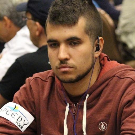 Victor Begara, jogador profissional de poker.