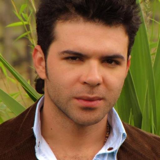 Cantante Colombiano - #LaBanda&Pop - 
De la mano de Dios todo es posible. 
contacto: 311 211 63 13