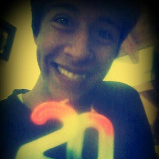 Wuaarrrrrrr®  Soy un Dinosaurio!!!!   ☊   Muajajaja nadie puede entrar a mi burbuja imaginaria!!!                   ┌( ಠ_ಠ)┘