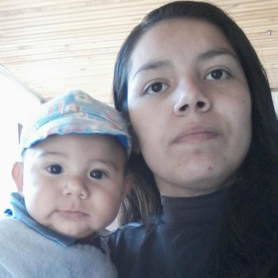Antes de falar,ouça.Antes de agir,pense.Antes de criticar,conheça.E antes de desistir,tente.Te amo muito @viniciusvianap e  meu bebê Pietro Lima