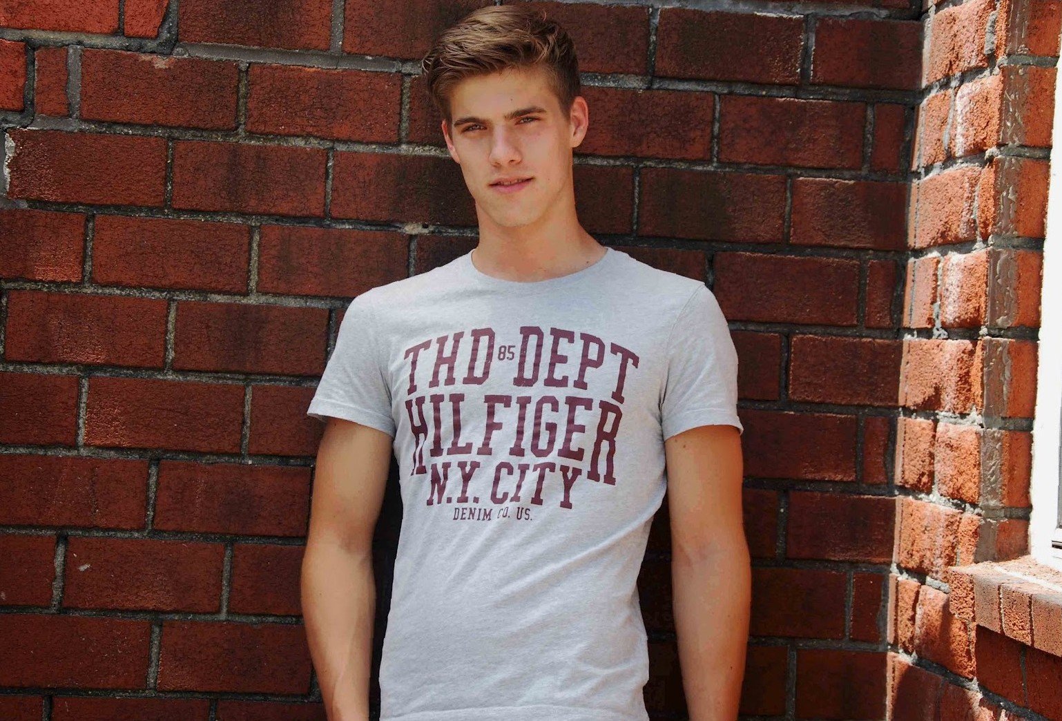 naukyii90's profile picture. dad, social ace, wine pro