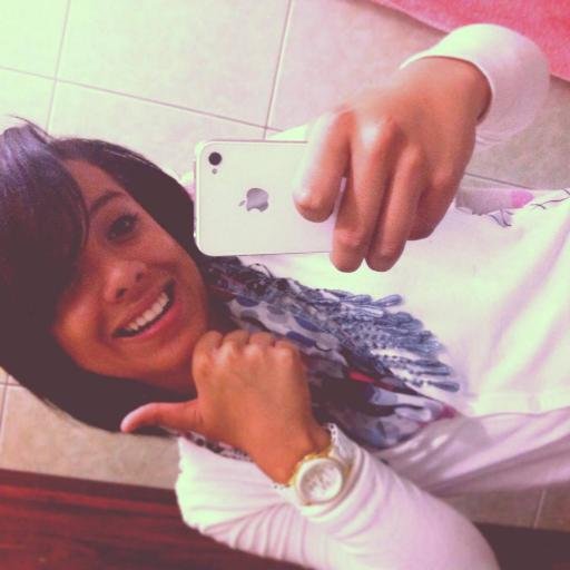 Que bom viver como é bom sonhar , e o que ficou pra trás ? passou e eu nem me importei ♫ Fã do melhor do mundo Belo ♥