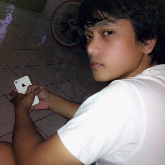 Satu kata,, DIAM!!!
