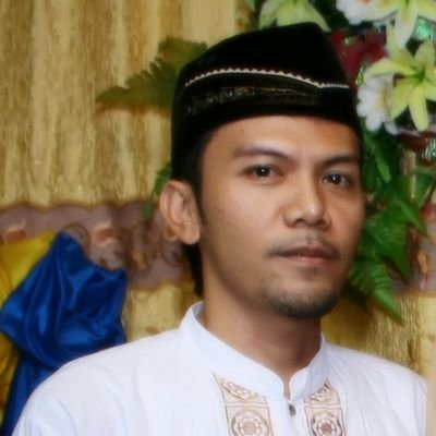 herry_uf's profile picture. 