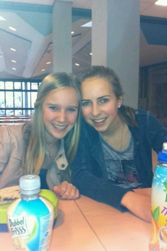 Love dancee                                                                                Leunen