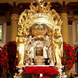 gogajagg's profile picture. Abogado.  Las mentes grandes discuten ideas; las medianas, cosas; y las pequeñas, personas