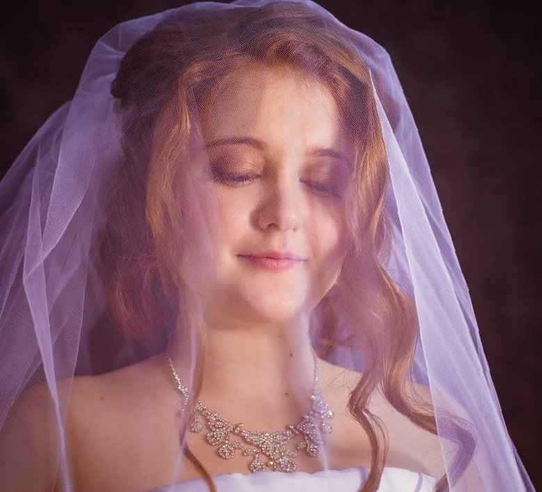 uvitohyt's profile picture. wine adorer, social researcher, proud mommy of 2