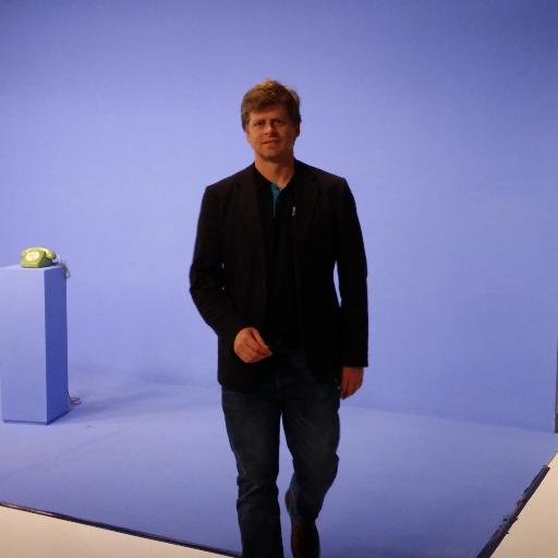 thorkerr's profile picture. Senior Lecturer @CurtinUni

Photo credits (: Header image by Ellen McCarthy, and Profile image by Pandu Kerr.