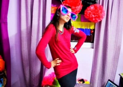 Calm and Hyper. Eccentric and Stable. Dichotomous Personality. Wannabe Marketer from IIM Cal :) -