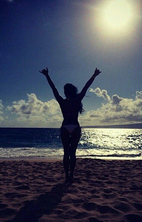 I'll shine brighter than you
-Fitness is life
-the beach is bae
-be fearless
Challenge me