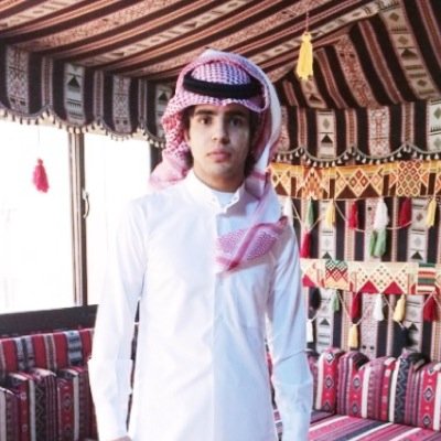 عيوني بعد زوله تصد النظر وتشوح؟ ولا احد جذب عيني سوا ناظر عيونه . #ههلالي #مدريدي..