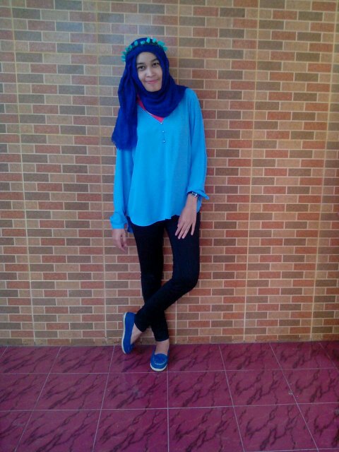 I'm 22 y.o. Consultan Manager @NLC oriflame,http://t.co/WsKNJAtraf Wanna be my partner on bussiness?