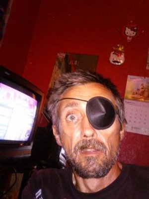 I yahoo. Do you Yahoo? 
I Google. Do you Google? 
I Bing do you Bing?