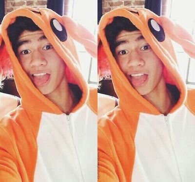 Notre vie se résumera à rien sans nos idoles ♥   5SOSFam / Directioner / Smiler / Belieber / Mahomie !