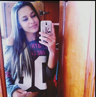 follow-me. *o* . instagram : vanessasiilvaaa segue la , sigo de volta !!