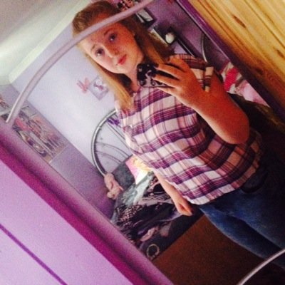 Follow me and i will follow back!!cxx
