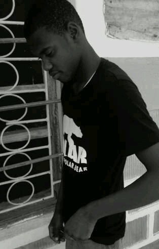 I don't give a F**ck, | Nver b jealous | Fuck wit me, u r Fuckn wit d BEST. #Hustle hate haterz. Team | Rolling papers| |getting high| #1♥ Empire ♥ARSENAL♥