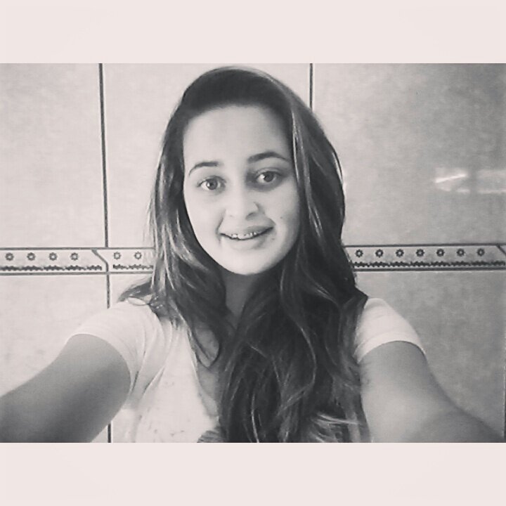 Que na vida daqui pra frente aconteça coisas boas, que tudo de ruim fique para trás o que eu mais quero é ser FELIZ ♡