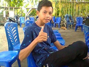Age:14th hoby:football play