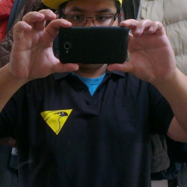 a fil-ger dota2 fanatic, a hearthstone RNG topdecker-  student and teacher trainee in RL. From Germany.  FC Bayern & dogs.