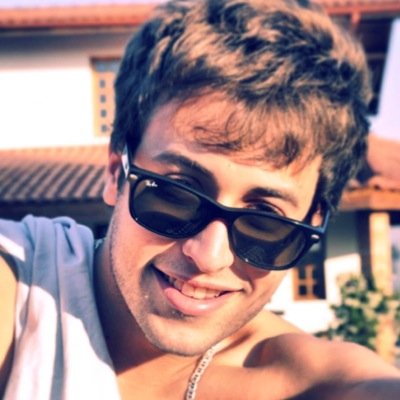 talvez hitler só quisesse um Nathan Barone pra chamar de seu, e eu também.