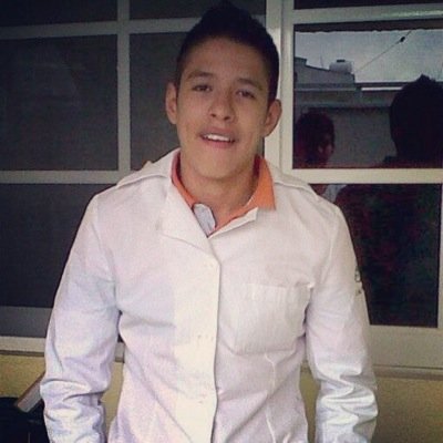 Me encanta el futbol , la bateria e ingenieria civil