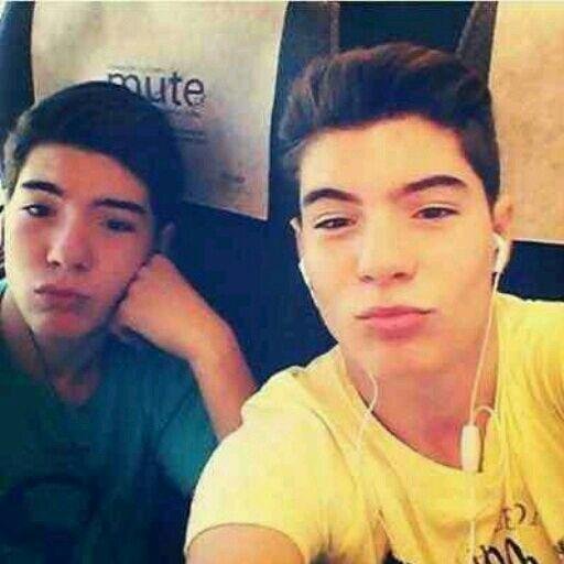 Danisú como forma de vida ♥ Music = Life ♫ Esperando a conocerlos ~.~ UN SUEÑO HECHO REALIDAD (GEMELIERS) http://t.co/f0SHp2ndKQ
