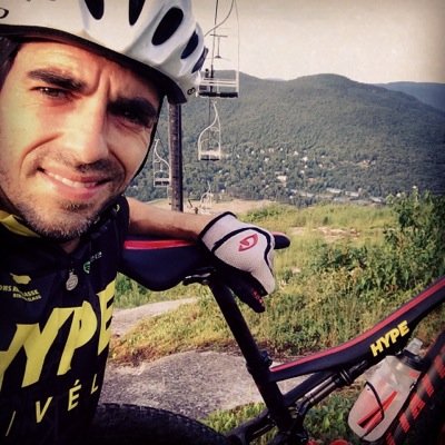 Born to Have Fun ! Semi-geek à mes heures, amateur de Sports Extreme et vélo. J'ai une joli petite business avec laquelle je m'amuse !