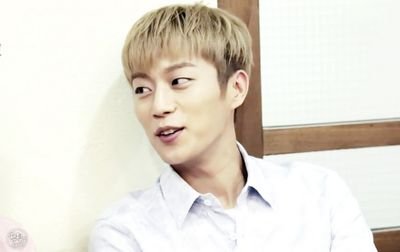 Dream Come True(w. Christina) 22살 대학생 윤두준. / 싱크상 다정, 스킨쉽, 준형에게 능글 / 애칭-에토리(별) / 140523~ing