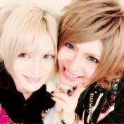 南中三年　　己龍、awake、vistlip、レジレコ、R指定、金爆、HERO、カメレオ、mix、人格ラヂオ、rono☆cro、royzさんなど、v系が好きです!　無言フォローが多いです(汗)　　　　　