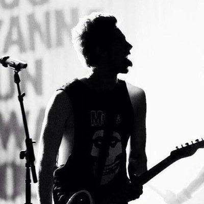 ✨ Please follow @5secondsofLu it would mean a lot :-) ✨