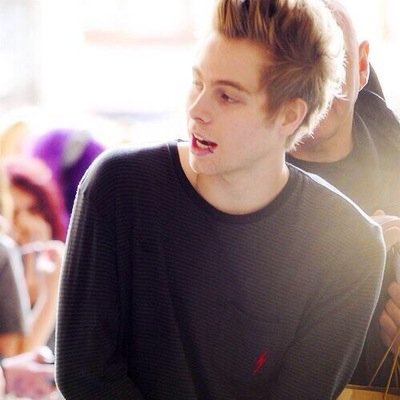 Love music ❤️ One Direction ❤️19.06.15 ❤️ 5sos ❤️14.05.15 ❤