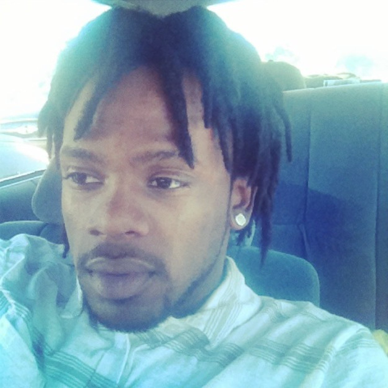 Fuck bitchs
Get money my nigga n not in dat order