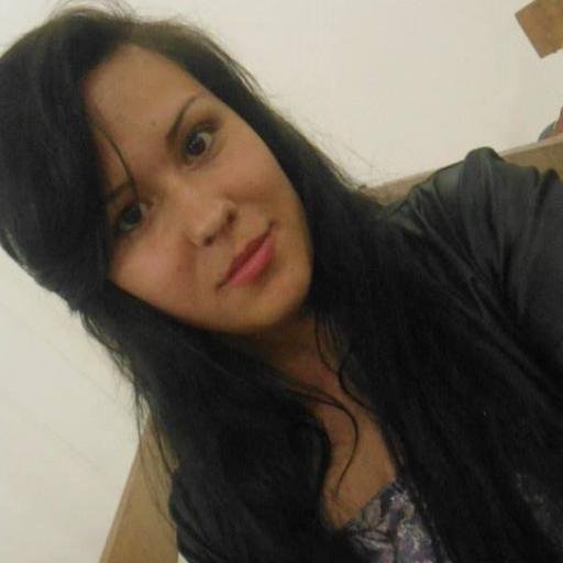 Teimosa,cm nenhum outro ser vivo foi capaz d sr.confio&me apego cm facilidade extrema a td &a tdos,msm sm qerer,msm sm poder. idêntica&intensivamente diferente.