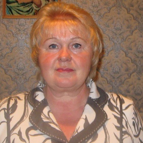 genurouse's profile picture. wine pro, social admirer, mommy of 2