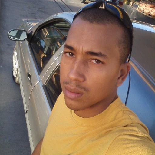 moacyJR2012's profile picture. 